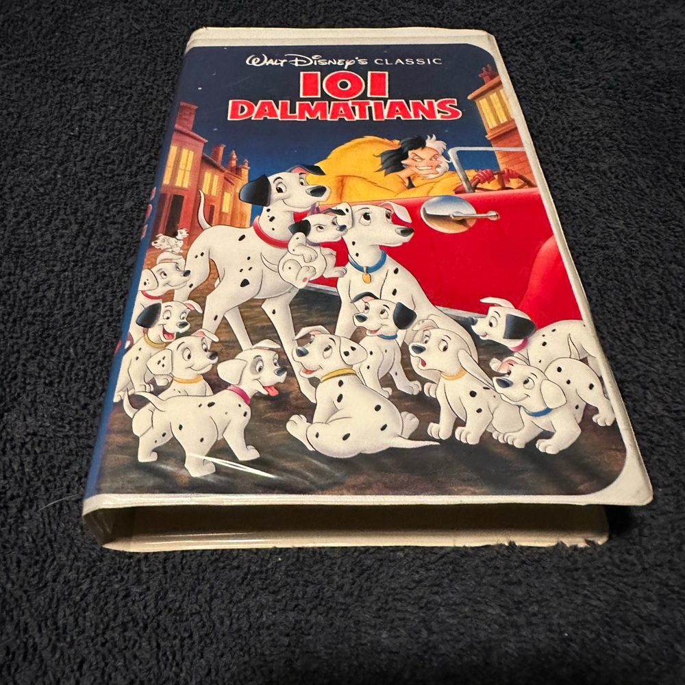 Walt Disney's Classic 101 Dalmatians VHS